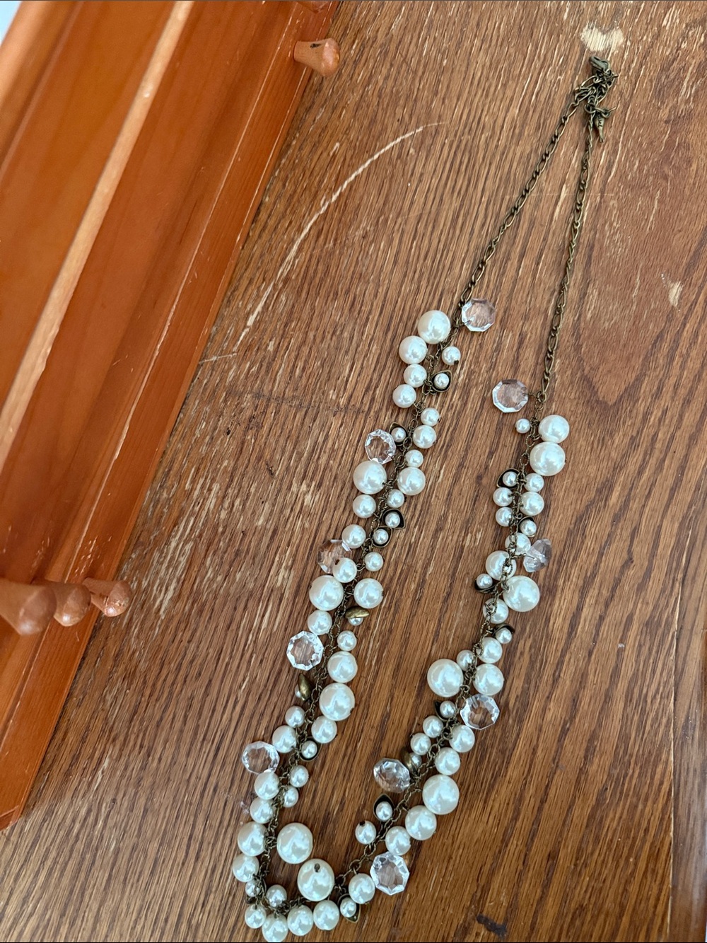 Pearl and Crystal gorgeous necklace 🤍💎